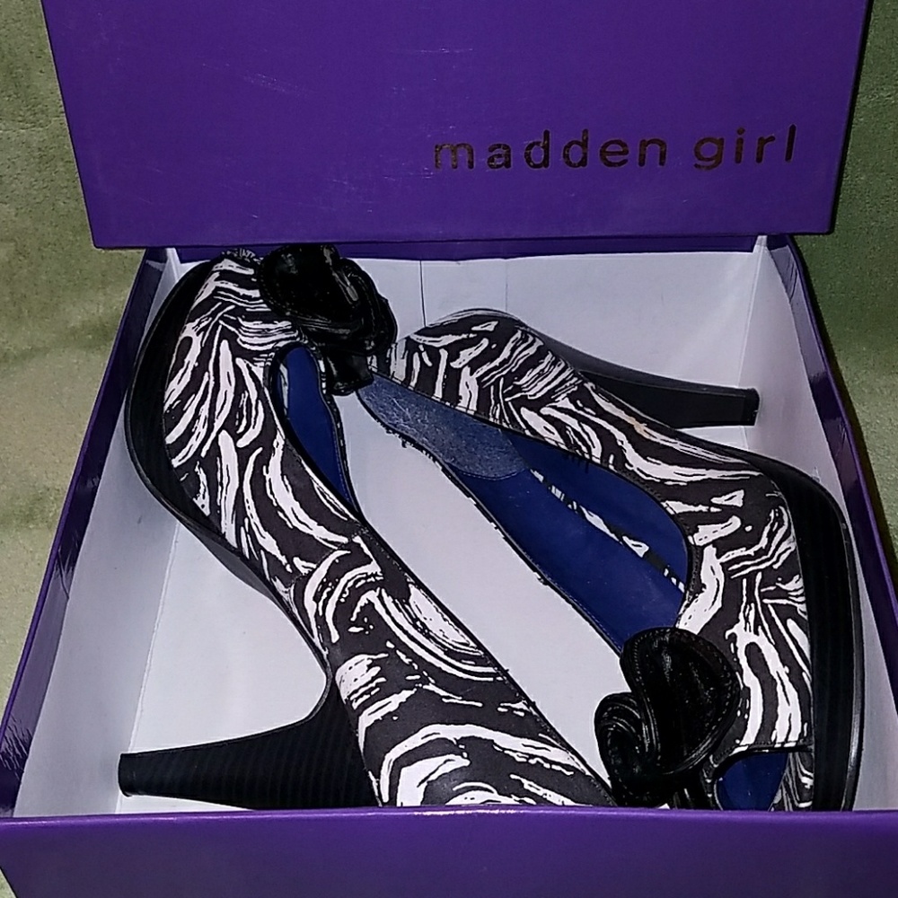 Madden Girl KARLLA Heels
